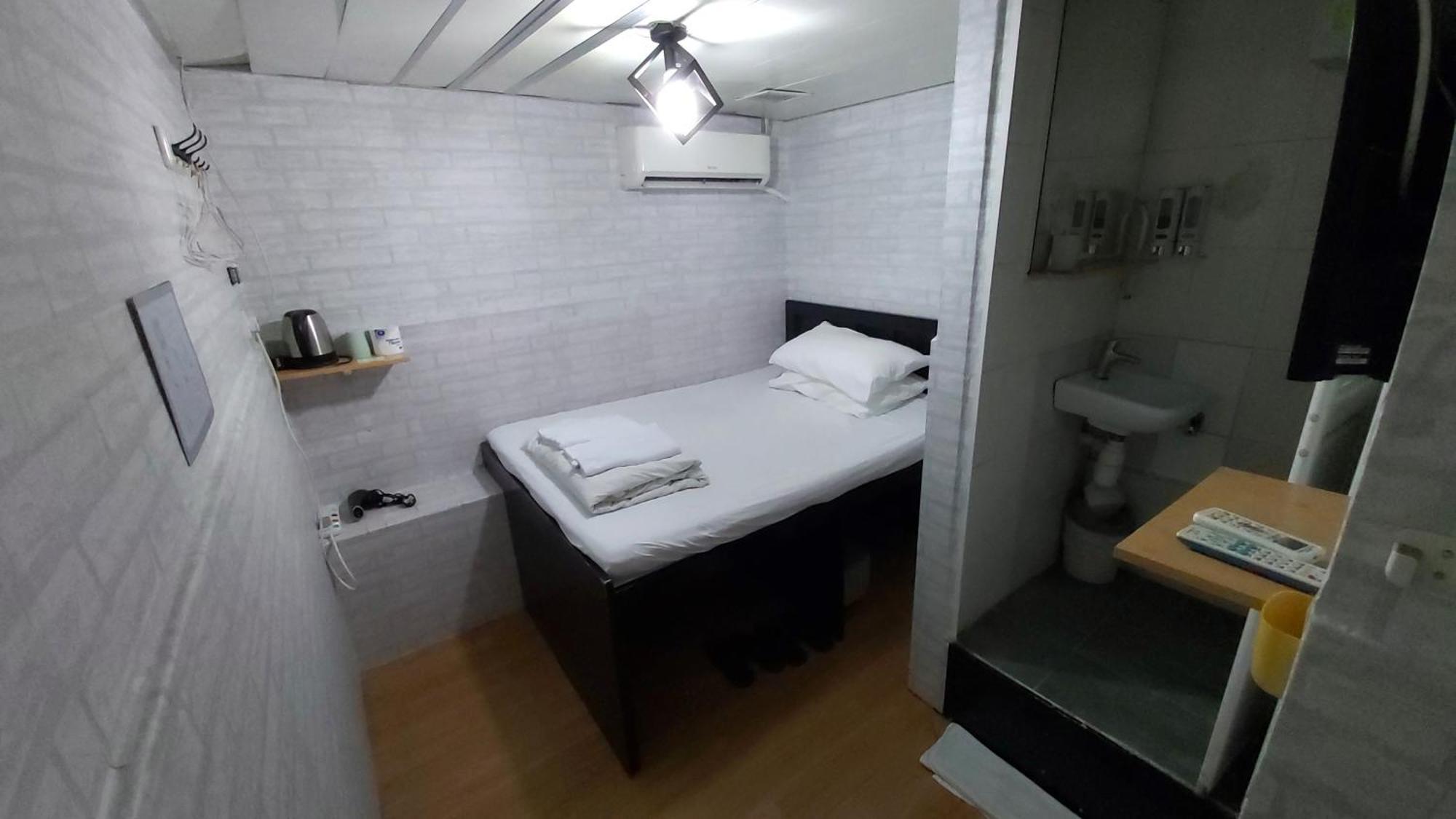 Cozy Inn Jordan Station Hong Kong Ngoại thất bức ảnh